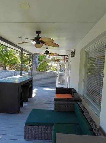 715 Hollywood Blvd — Photo 13