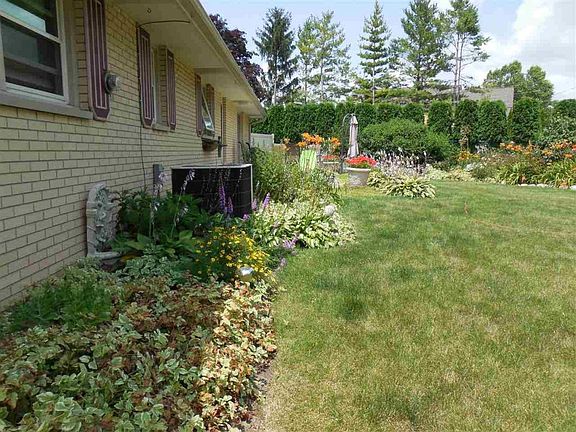 4th image of 5261 Crestdale Dr