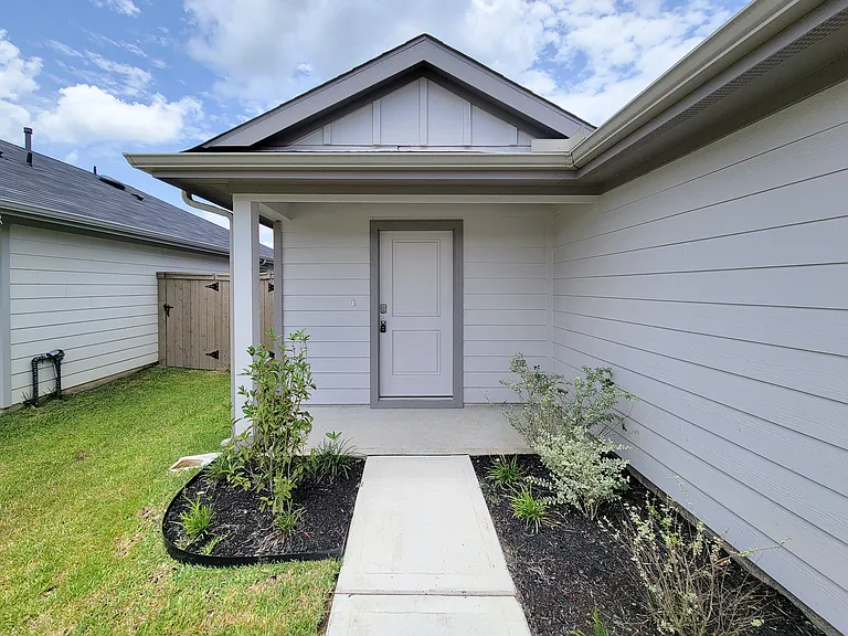 14316 Leafy Willow Dr — Photo 2