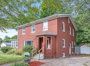 814 Elm St, Three Rivers, MI 49093