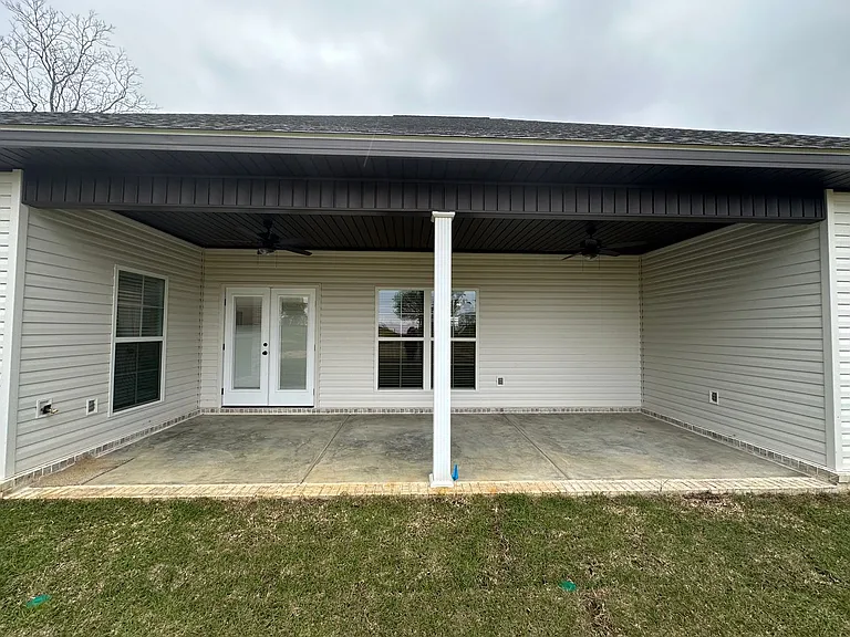 1445 Highway 167 S — Photo 2