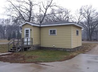 1319 S Chatterson Rd, Muskegon, MI 49442