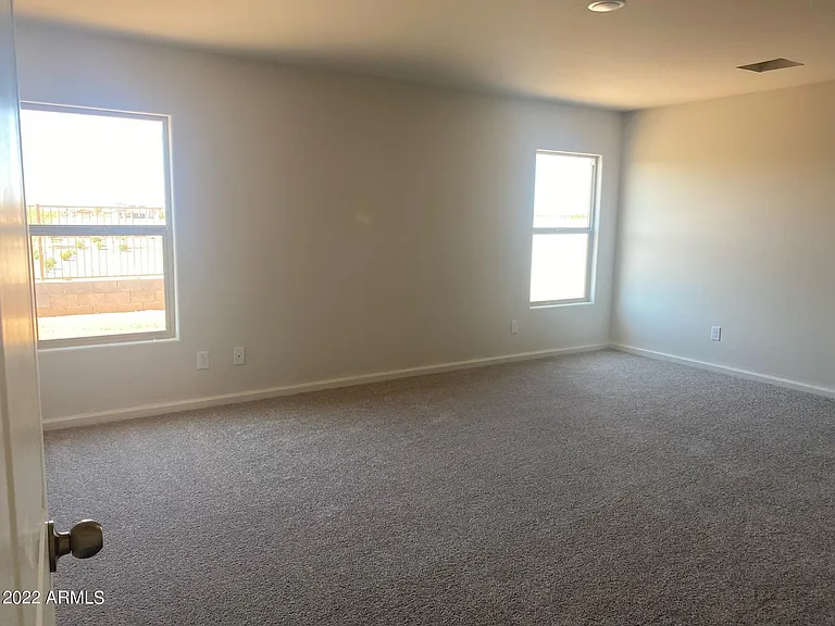 2052 E Velvet Pl — Photo 6