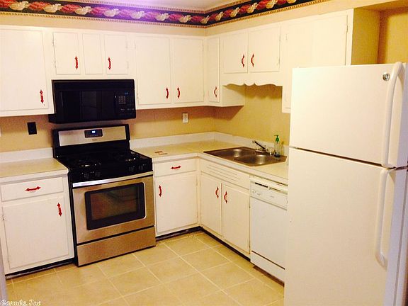 4th image of 109 E Lakeshore Dr
