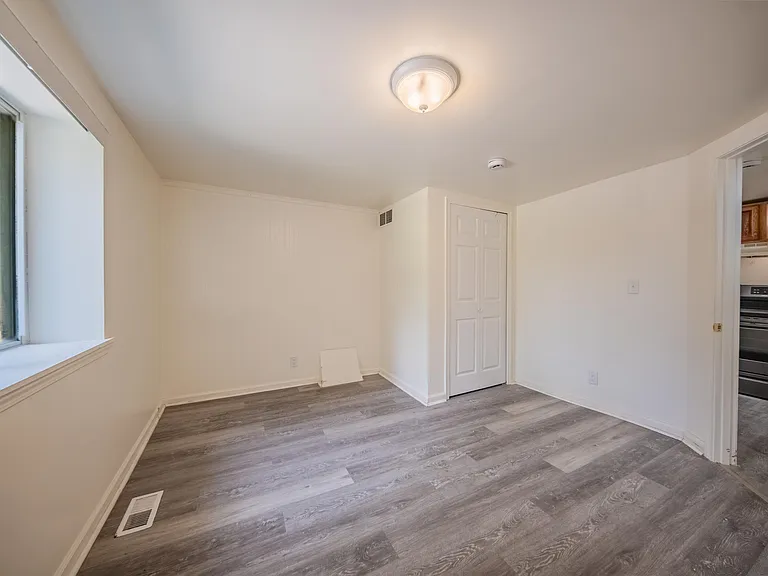 2472 Hawks Ave #1 — Photo 11