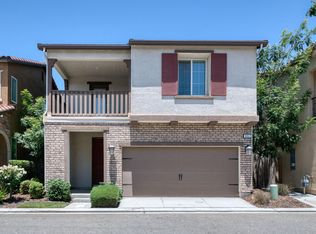 6052 E Bishop Ln, Fresno, CA 93727