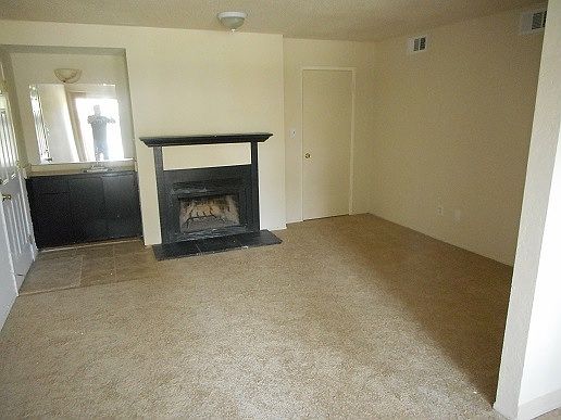2nd image of 5306 El Camino Ave APT 9