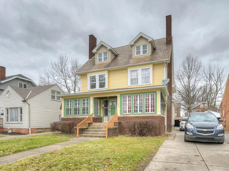 13091 Cedar Rd — Photo 2