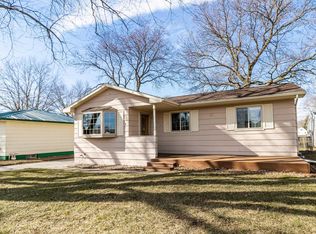 1134 Wren Rd, Waterloo, IA 50701