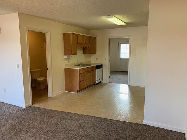 2nd image of 1715 Chris Dr