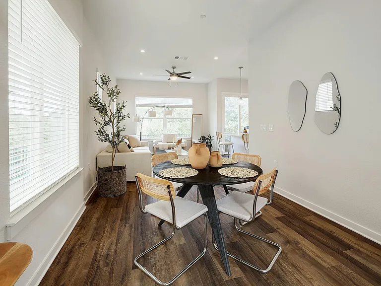 12001 Vista Parke Dr #401 — Photo 15