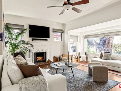 3940 McLaughlin Ave, Los Angeles, CA, 90066