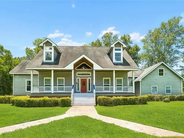 301 Shady Oak Ln, Mandeville, LA 70471