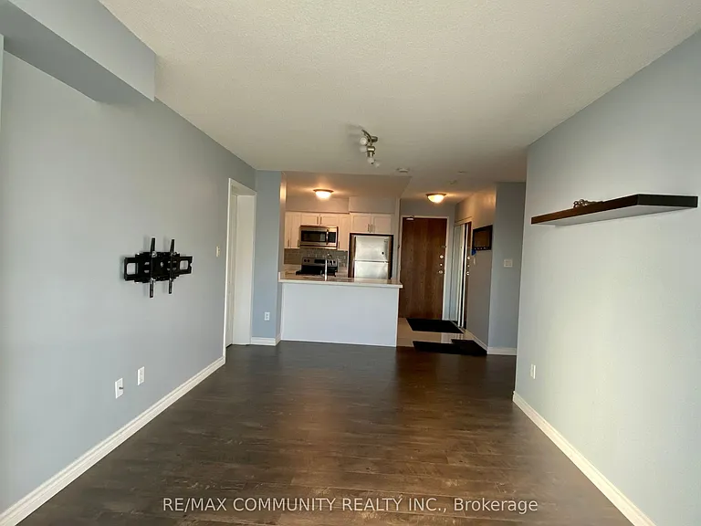 2772 Keele St #308 — Photo 10