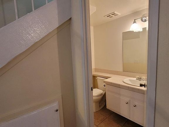 3rd image of 2214 Shady Hills Dr