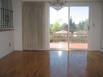 2nd image of 924 S Sunset Dr
