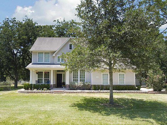 3rd image of 1015 Pony Ln