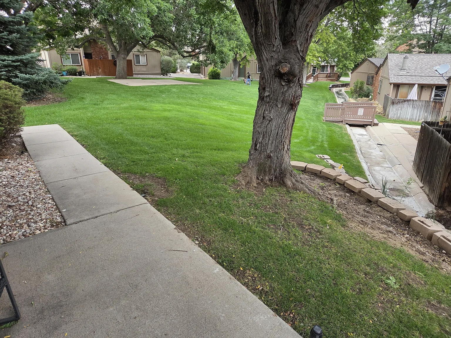 2 bed, 768 sqft, $1,850 — Photo 2