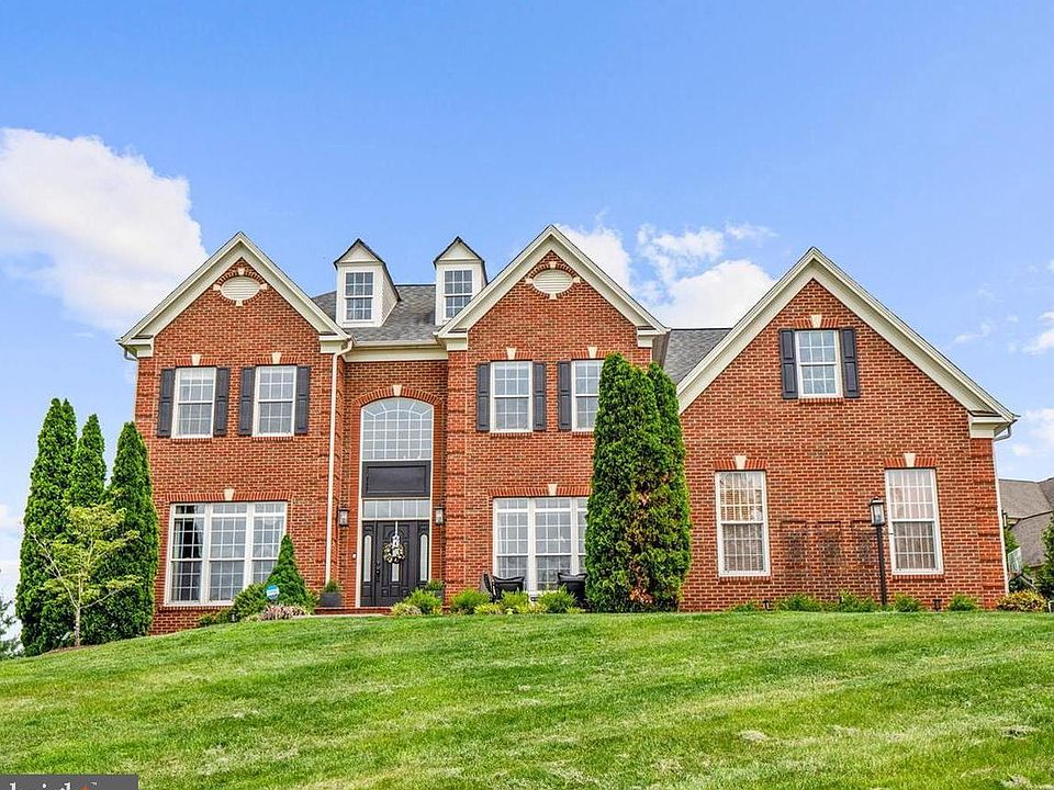 1st image of 38822 Bettis Dr
