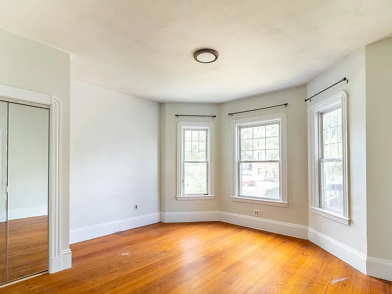 787 Columbia Rd #1L — Photo 3