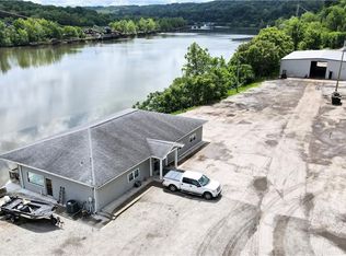 736 Front St E, Fredericktown, PA 15333