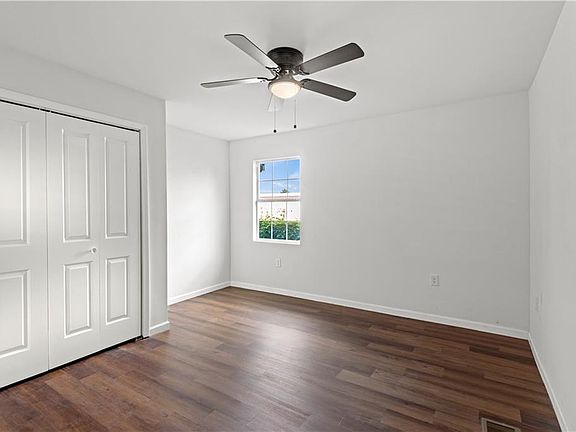 3rd image of 4824 Thalia St