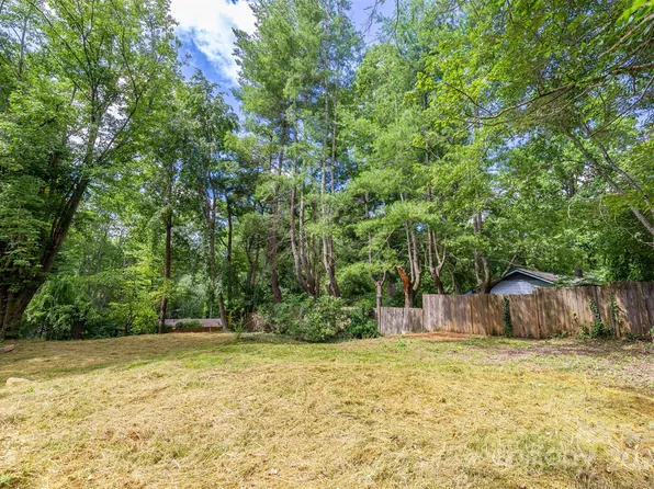 44 Rosemary Rd, Asheville, NC 28806