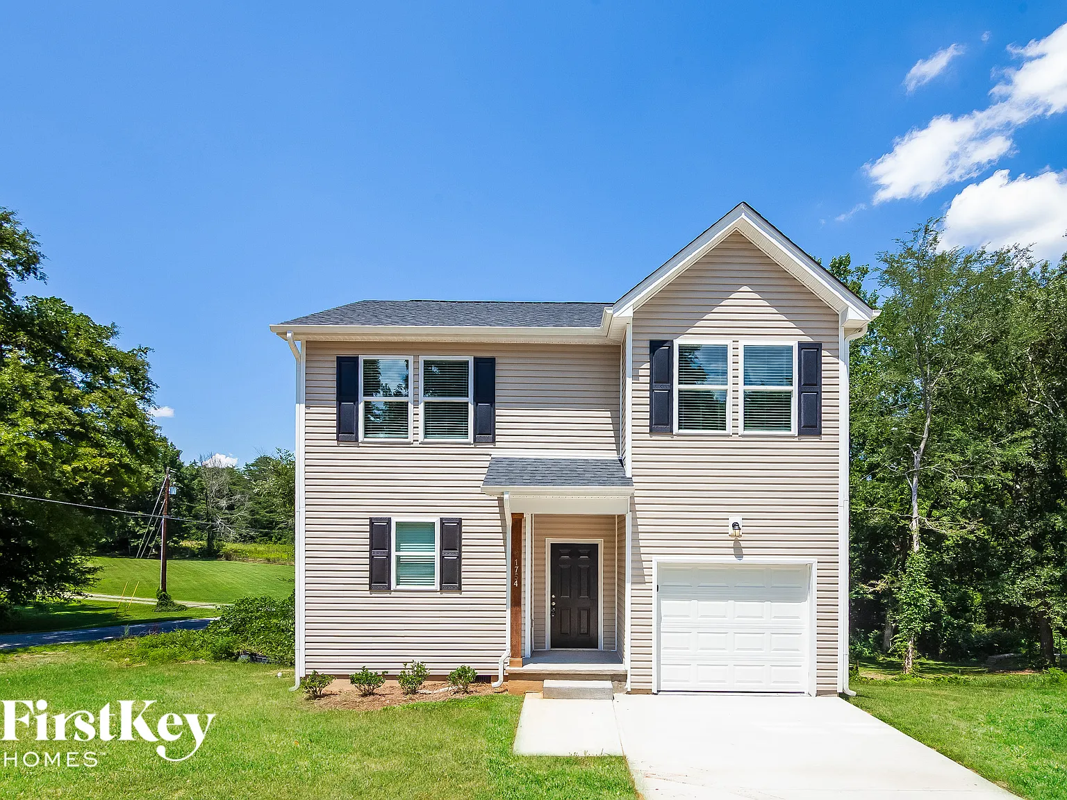 3 bed, 2.5 bath, 1432 sqft, $2,075 — Photo 1