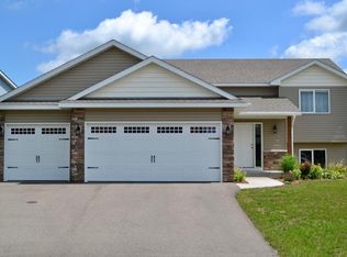 505 Moline Loop Nw, Isanti, MN 55040