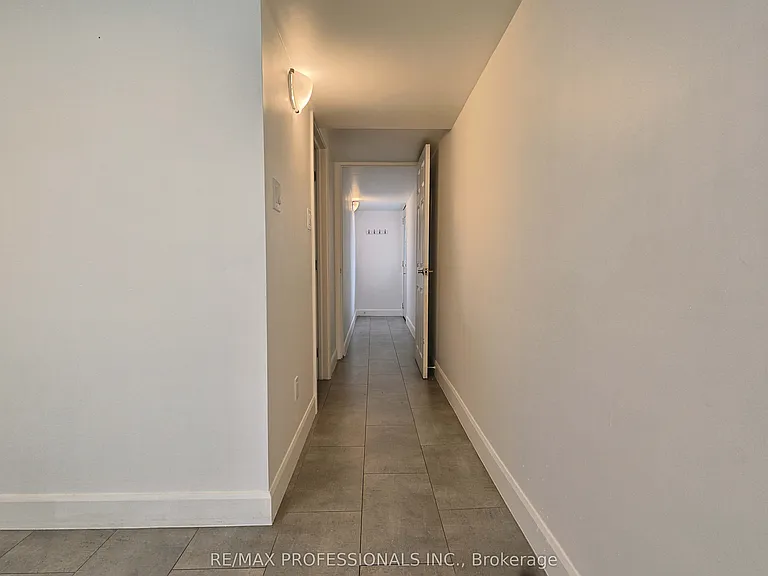 2688 Sherhill Dr #LOWER — Photo 6