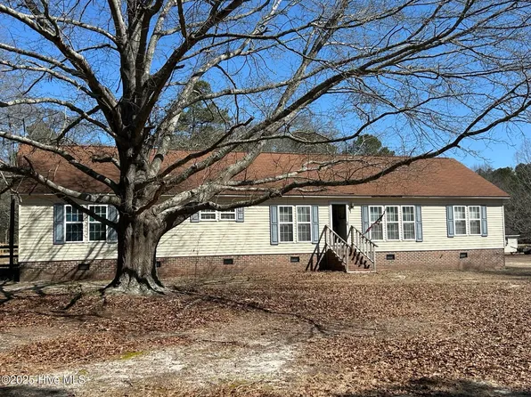 8643 Mcleod Road, Laurinburg, NC 28352