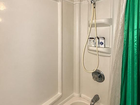 3rd image of 45 Myrtle Avenue