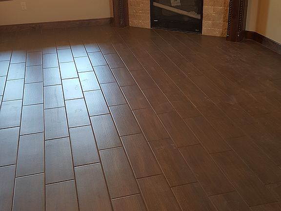Wood tile in main area 