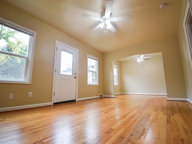 6615 SW Canyon Ln #1-7 — Photo 8