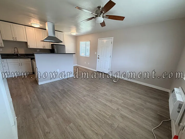 11415VE — Photo 2