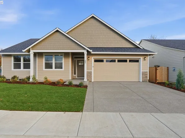 405 S Cedar St, Yamhill, OR 97148