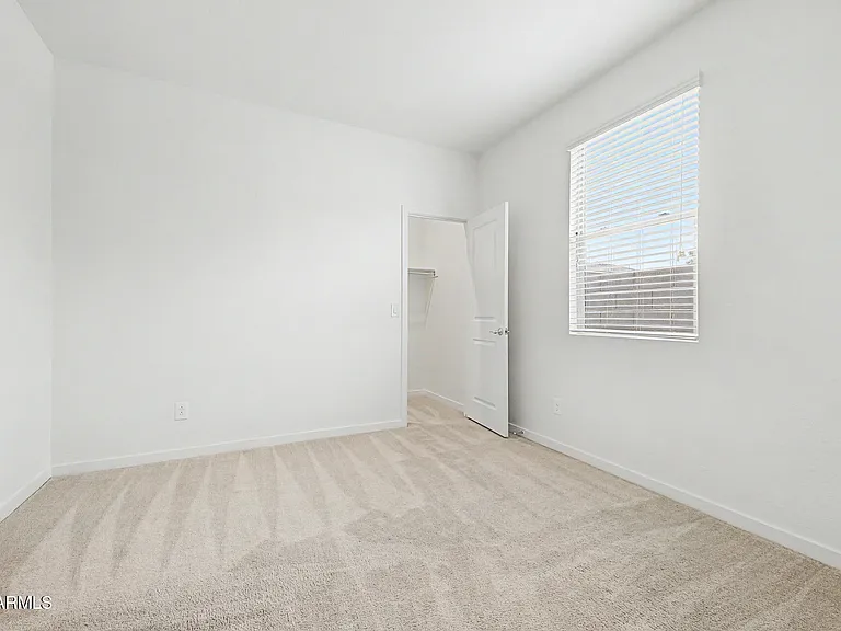 21415 W Holly St — Photo 31