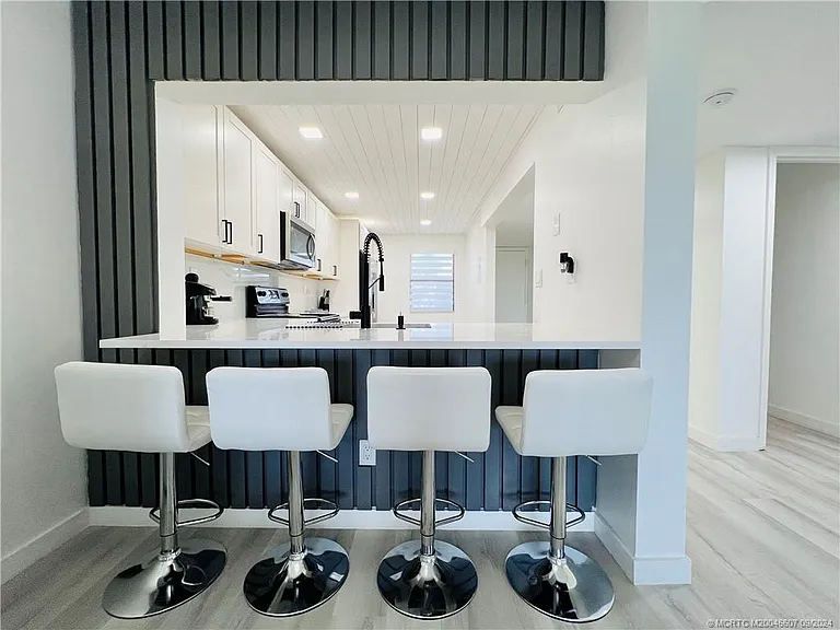 10044 S Ocean Dr #205 — Photo 13