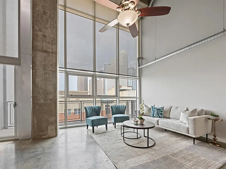 2000 Bagby St #7414 — Photo 5