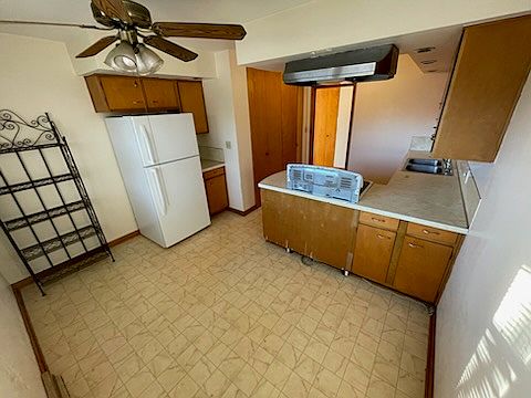 5th image of 1302 E Mumford Dr