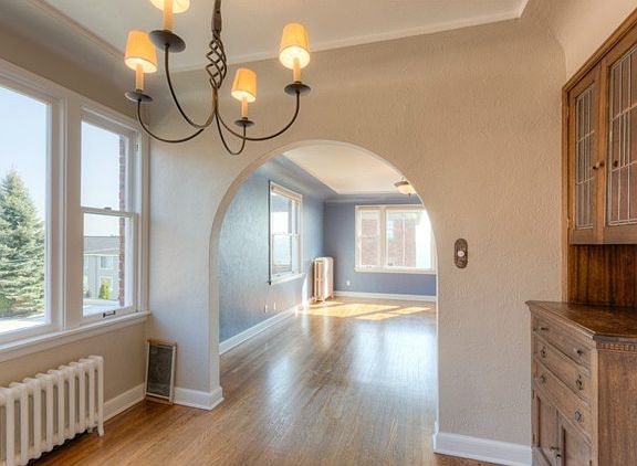 4th image of 1902 Bigelow Ave N APT 302