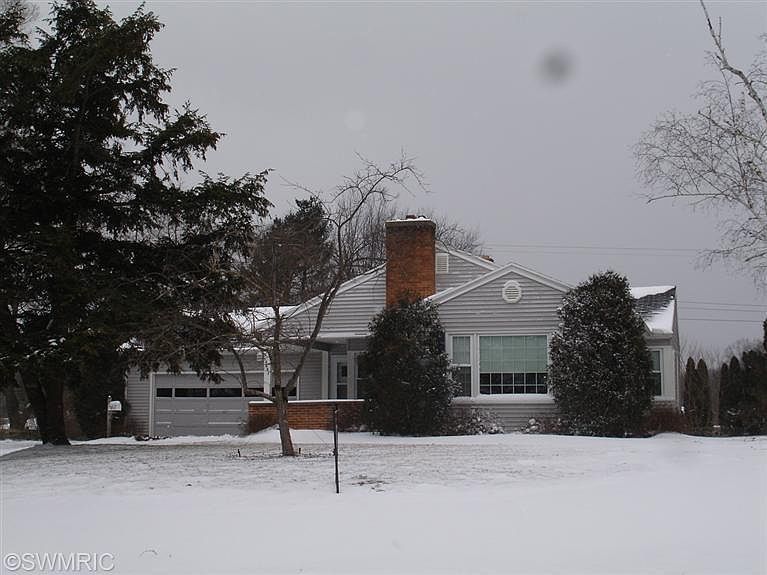 2nd image of 14657 Lakeshore Dr
