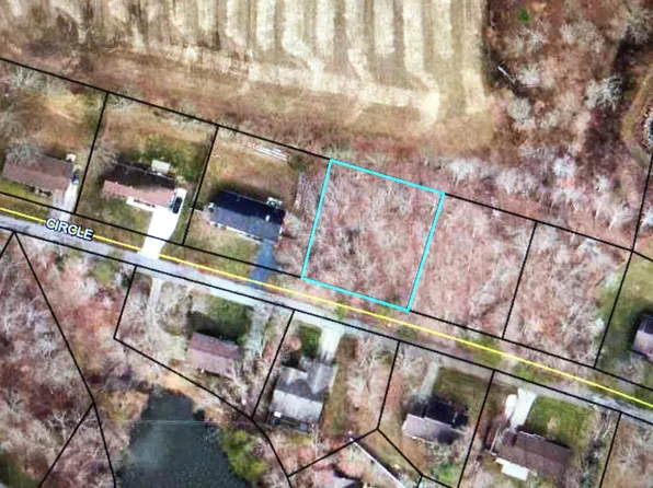 333 Circle Dr, Morehead, KY 40351