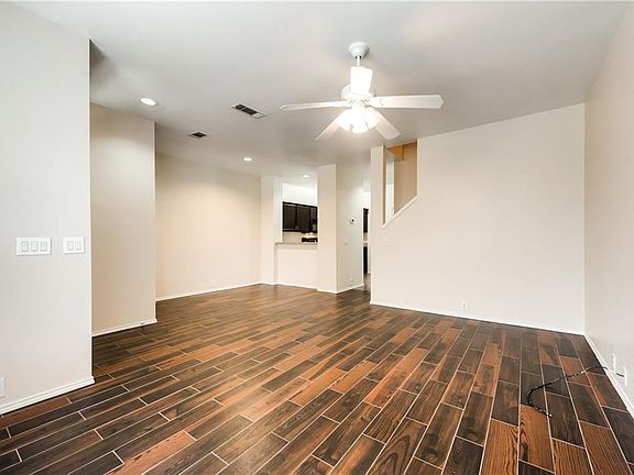 4th image of 2215 Central Park Ln