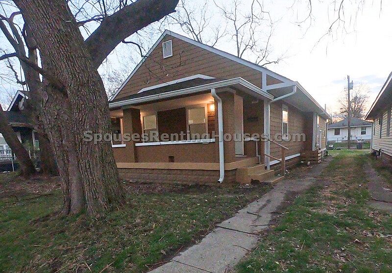 1st image of 3708 N Kenwood Ave