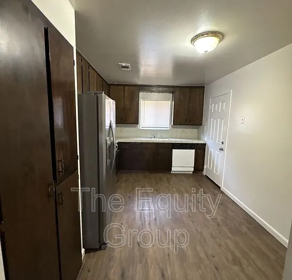 3501 W Colonial Ave #B — Photo 4