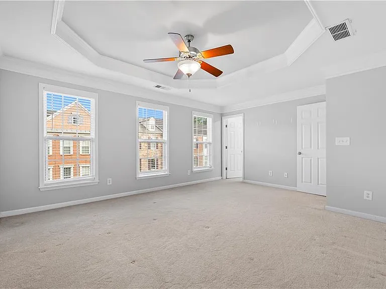 2844 Loftview Sq — Photo 29