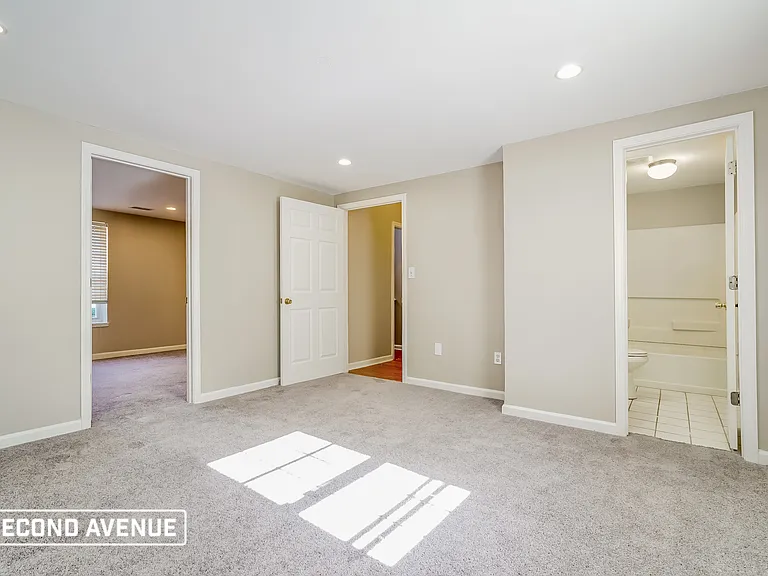 4204 Akins Ridge Ln — Photo 6