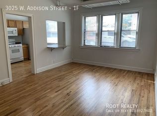 3025 W Addison St #1F, Chicago, IL 60618
