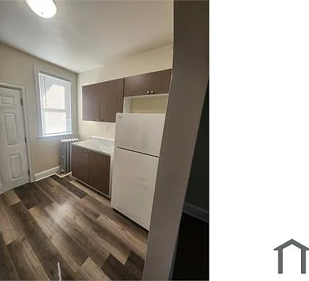 3 bed, 1100 sqft, $2,200 — Photo 2